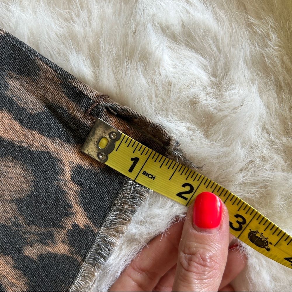 Joe’s Jeans, The Charlie, Leopard Print, Size 26 - Picture 10 of 11
